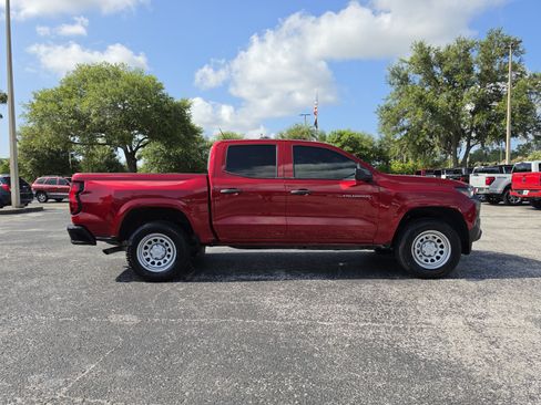 Used 2024 Chevrolet Colorado W/T w/ WT Convenience Package II RWD image 3