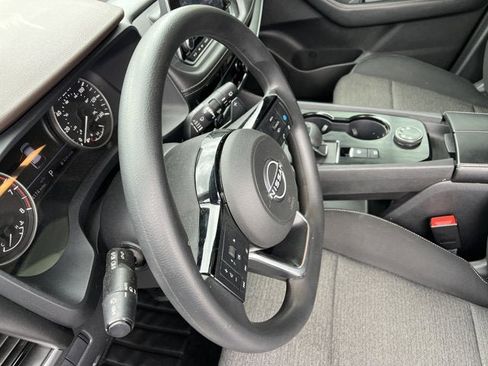 Certified 2023 Nissan Rogue SV image 15