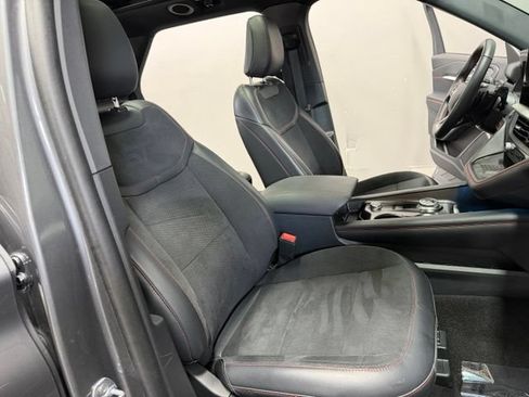 Used 2025 Ford Explorer ST w/ Sun And Sound Package AWD/4WD image 24