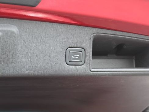 Used 2022 GMC Terrain SLE w/ Driver Convenience Package FWD image 6