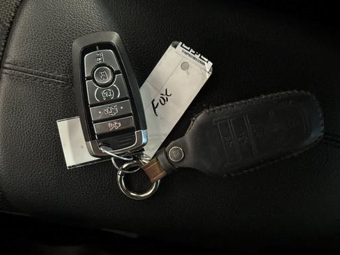 Used 2022 Ford Mustang GT Premium RWD image 27