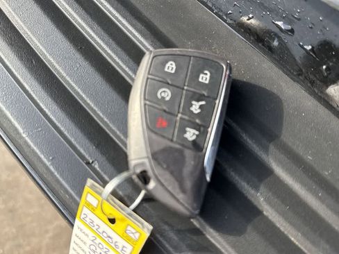 Used 2024 GMC Yukon SLT image 24