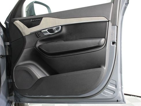 Certified 2023 Volvo XC90 T8 Ultimate image 21