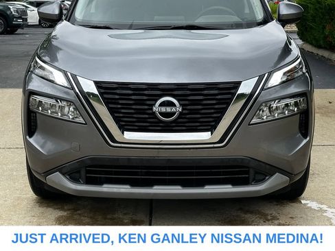Certified 2023 Nissan Rogue SV FWD image 8