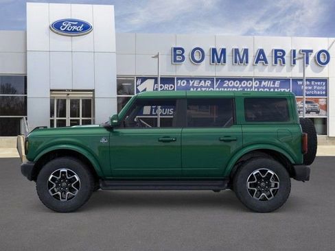 New 2025 Ford Bronco Outer Banks image 3