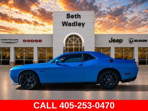 Used 2023 Dodge Challenger R/T w/ Blacktop Package RWD image 4