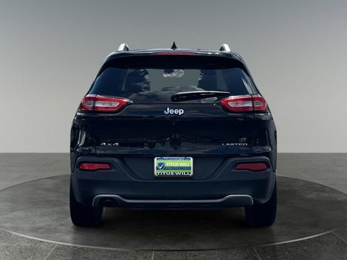 Used 2017 Jeep Cherokee Limited AWD/4WD image 7