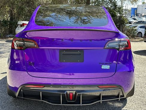 Used 2024 Tesla Model Y Performance image 7