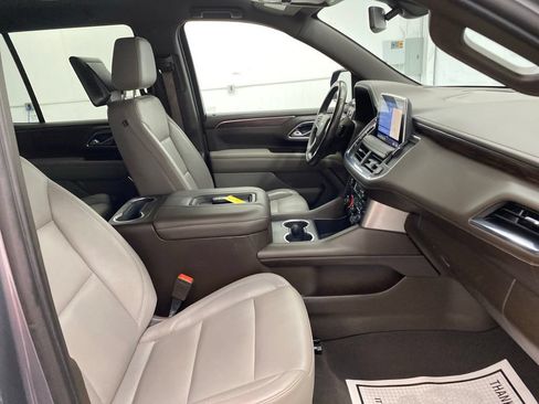 Used 2021 Chevrolet Tahoe LT w/ Luxury Package AWD/4WD image 14