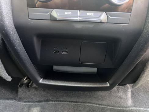 Used 2025 Buick Enclave Preferred FWD image 16