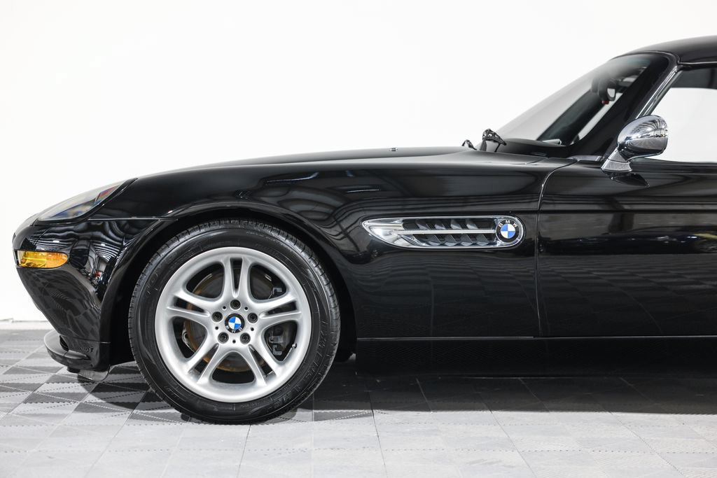 Used 2002 BMW Z8 RWD image 12