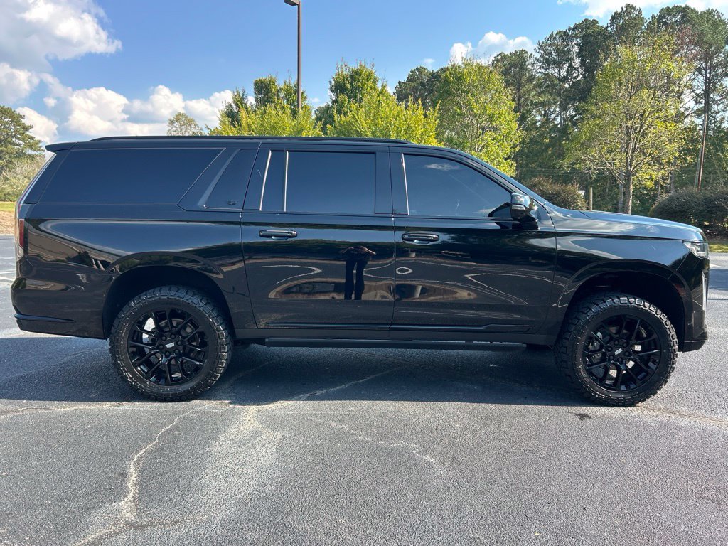 Used 2021 Cadillac Escalade ESV Premium Luxury w/ LPO, Radiant Package AWD/4WD image 26