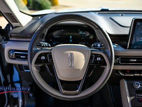 Used 2023 Lincoln Aviator Reserve w/ Equipment Group 201A image 12