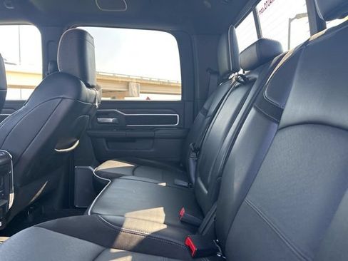 Used 2025 RAM 2500 Laramie AWD/4WD image 39