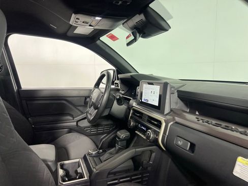 Used 2025 Toyota Tacoma SR5 image 30