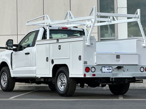 New 2026 Ford F250 XL w/ XL Chrome Package RWD image 5