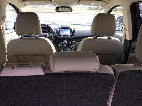 Used 2016 Ford Escape Titanium image 24