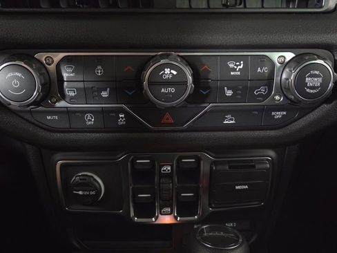 New 2026 Jeep Gladiator Sport AWD/4WD image 21