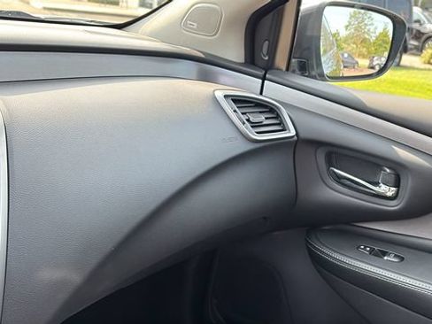 Certified 2024 Nissan Murano SL w/ Cargo Package AWD/4WD image 22