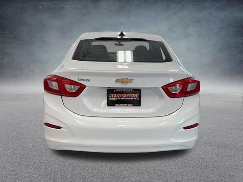 Used 2017 Chevrolet Cruze LS FWD image 8