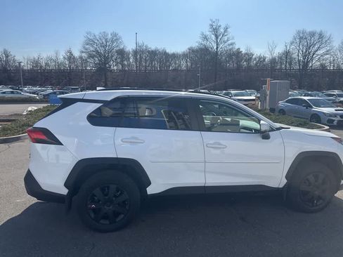 Used 2019 Toyota RAV4 LE w/ All Weather Liner Package image 8