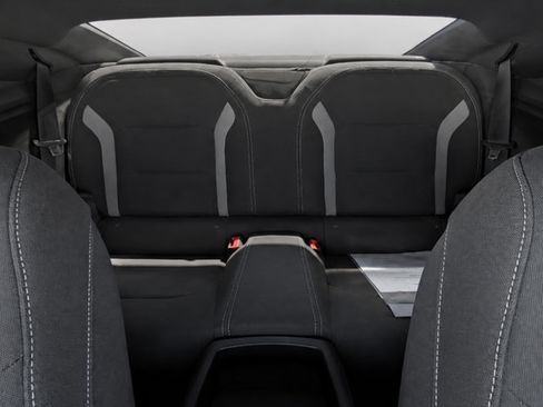 Used 2018 Chevrolet Camaro LT RWD image 23