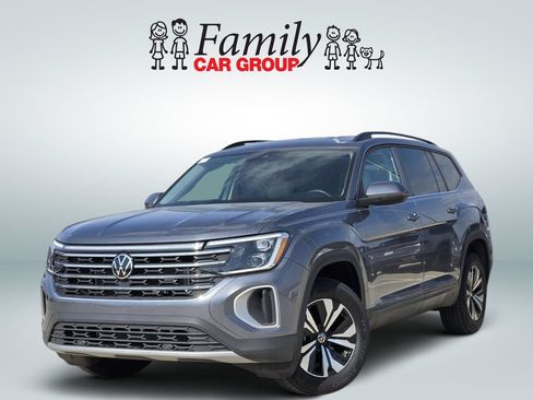 Used 2025 Volkswagen Atlas SE FWD image 1
