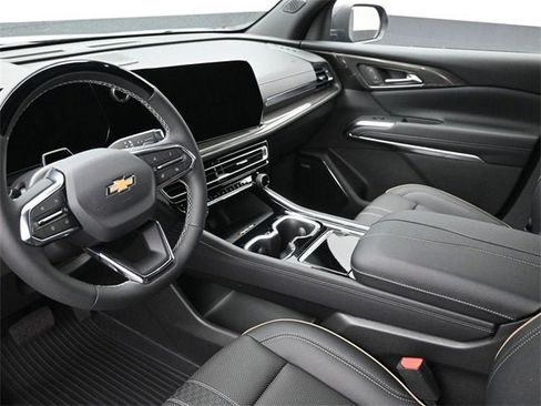 New 2026 Chevrolet Traverse High Country w/ LPO, Floor Liner Package image 18