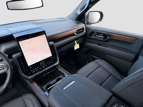 New 2026 GMC Yukon Denali w/ Sun & Power Step Package AWD/4WD image 25