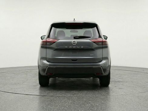 Used 2025 Nissan Rogue SV image 7