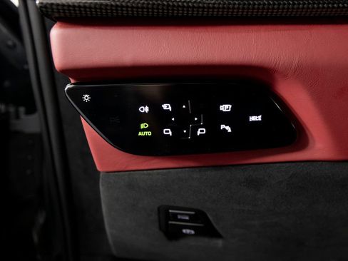 Used 2023 Ferrari Purosangue AWD/4WD image 18