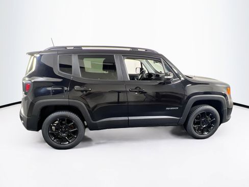 Used 2019 Jeep Renegade Altitude w/ Quick Order Package 2XM image 4