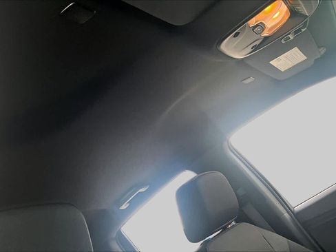 Used 2025 Chevrolet Colorado Trail Boss AWD/4WD image 13
