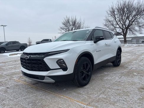 New 2026 Chevrolet Blazer LT w/ Midnight/Sport Edition image 4