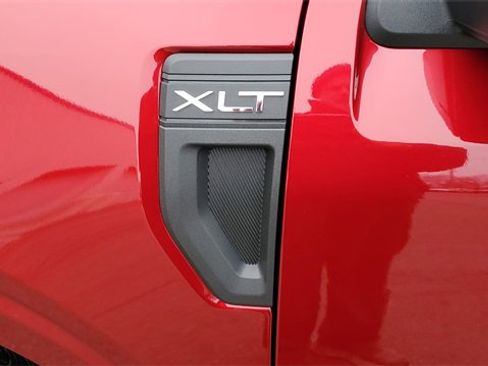 New 2026 Ford Maverick XLT w/ Equipment Group 301A image 13