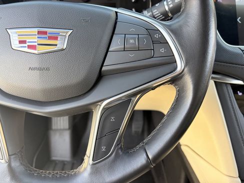 Used 2019 Cadillac XT5 Luxury FWD image 22