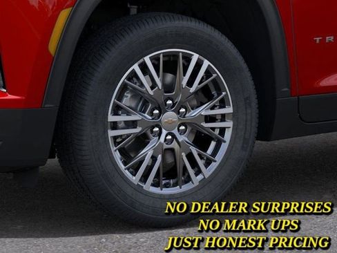 New 2026 Chevrolet Traverse LT w/ Driver Confidence Package image 4