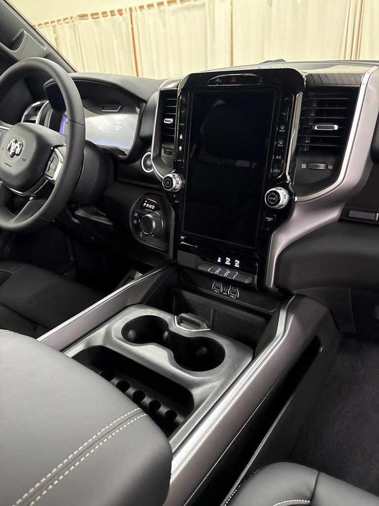 New 2026 RAM 1500 Big Horn AWD/4WD image 25
