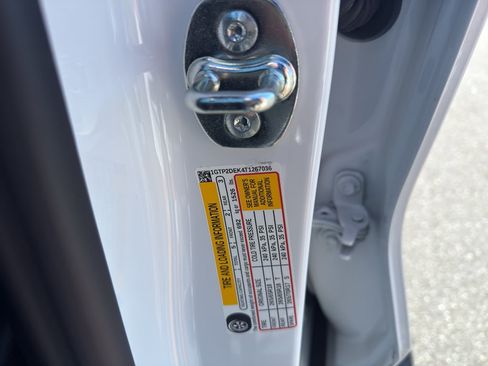 New 2026 GMC Canyon AT4 w/ Technology Plus Package AWD/4WD image 23