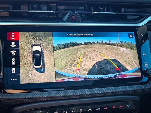 New 2026 Jeep Cherokee Overland w/ Advanced Pro Tech Group AWD/4WD image 25