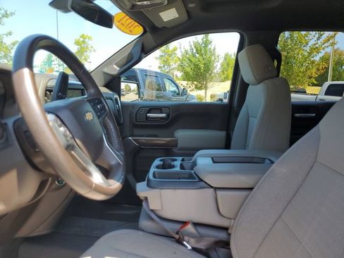 Used 2021 Chevrolet Silverado 1500 LT RWD image 22