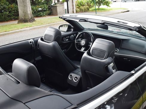 Used 2021 Mercedes-Benz E 450 4MATIC Cabriolet w/ AMG Line image 14