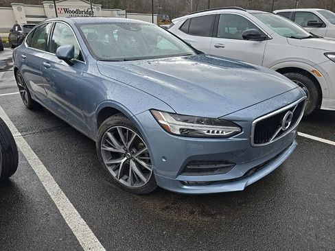 Used 2018 Volvo S90 T5 Momentum w/ Convenience Package image 5