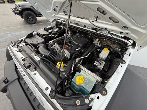 Used 2015 Jeep Wrangler Unlimited Sport image 43