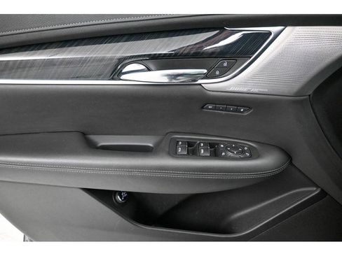 Used 2020 Cadillac XT6 Premium Luxury image 8