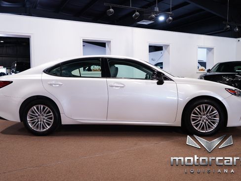 Used 2016 Lexus ES 350 w/ Accessory Package FWD image 8