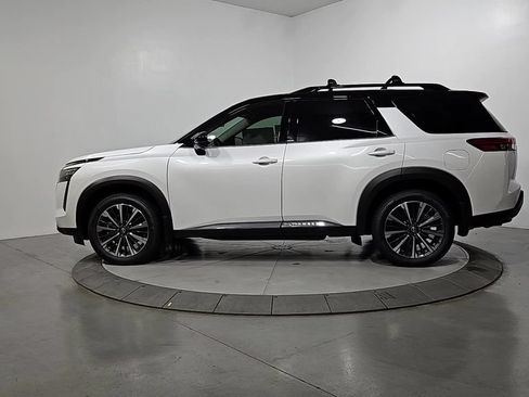 New 2026 Nissan Pathfinder Platinum AWD/4WD image 2