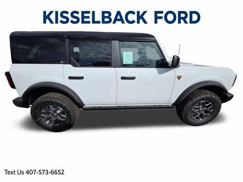 New 2025 Ford Bronco Badlands image 2