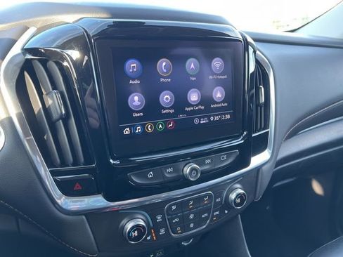 Used 2020 Chevrolet Traverse RS image 16