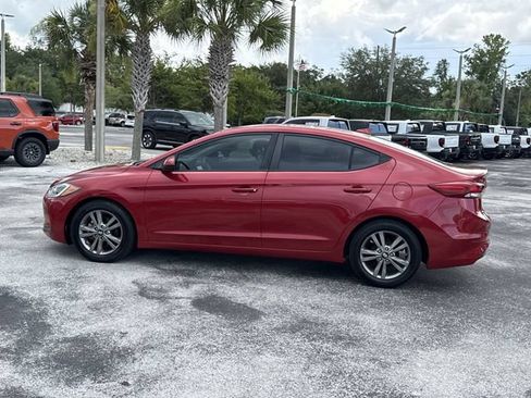 Used 2017 Hyundai Elantra SE FWD image 11
